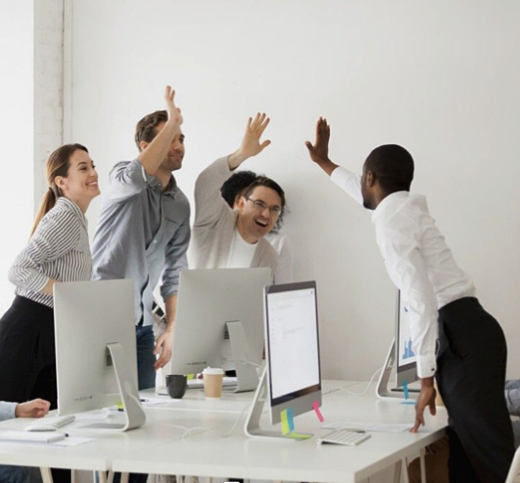 Les professionnels et les formateurs s'allient pour votre réussite - 550 h de formation et 29 semaines en entreprise Les professionnels et les formateurs s'allient pour votre réussite - 550 h de formation et 29 semaines en entreprise
